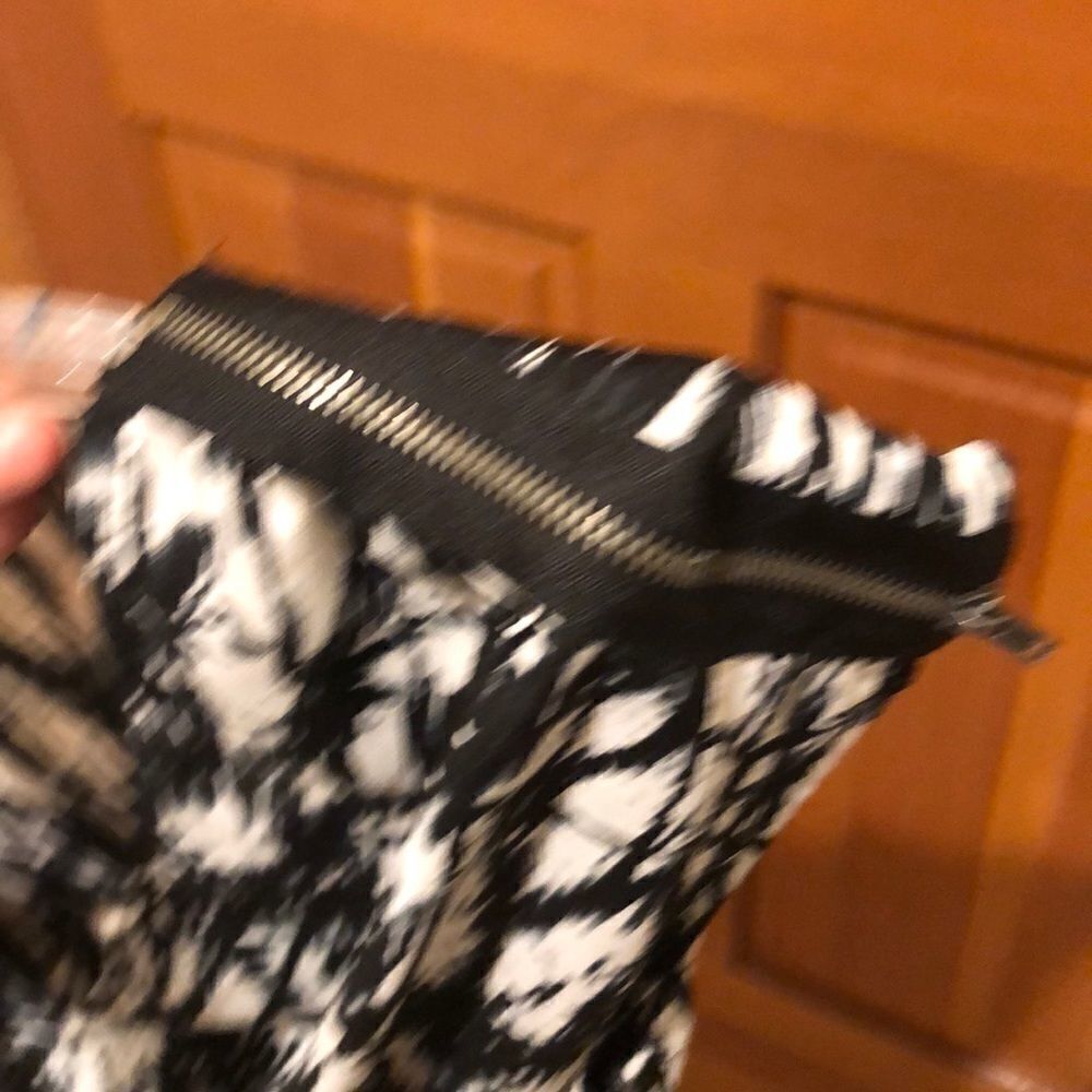 Guess black and white mini dress - Picture 5 of 10